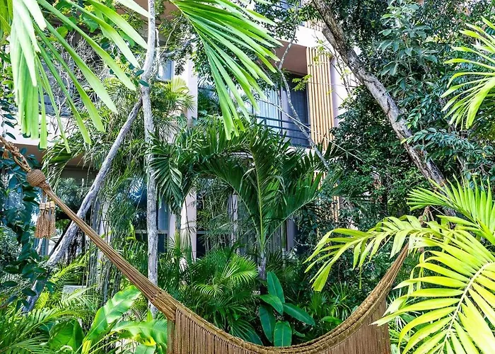 Aflora Wellness & Luxury Escape